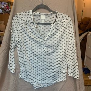 3/4 sleeve v neck blouse